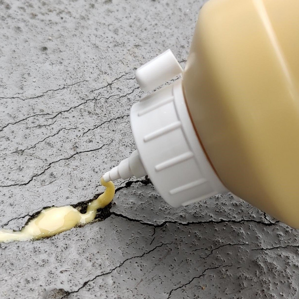 Superbond Fassaden-Rissfüller – Silikatharz für dauerhafte und flexible Reparaturen